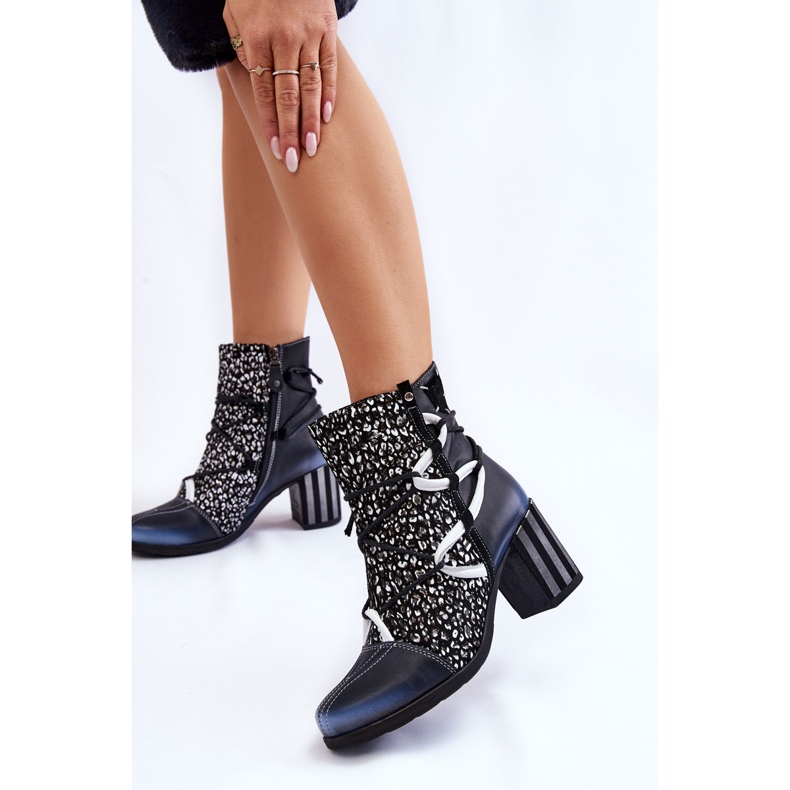 Női bőr magassarkú Maciejka 05605-01 fekete-fehér 2