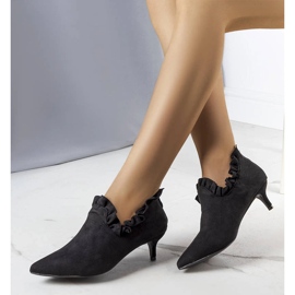 Fekete pumpák Gavri felsőrésszel 2