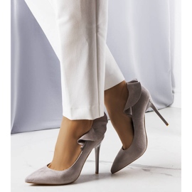 BM Szürke fodros sarkú Jasmis márka 1