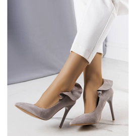 BM Szürke fodros sarkú Jasmis márka 2