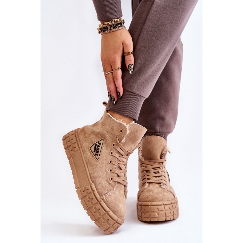 PM1 Magas szigetelésű velúr tornacipő bézs Evren 1