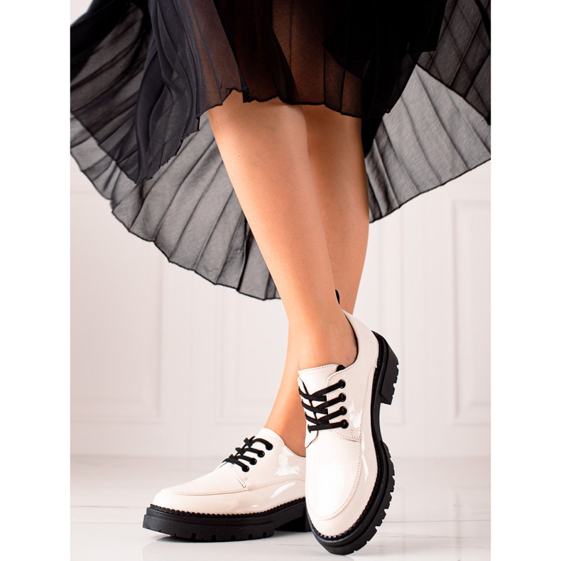 La.Fi Stílusos fűzős cipő fehér fekete 2