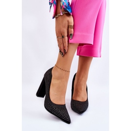 Velúr szivattyúk dekoratív szegecsekkel, fekete Dories 1