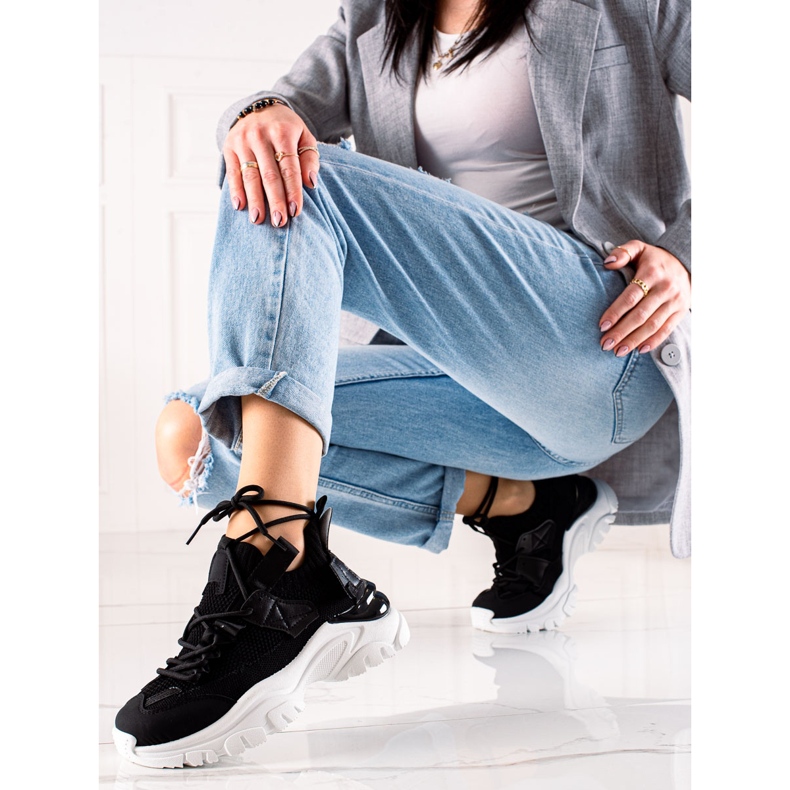 TRENDI Fűzős, divatos tornacipő fekete 2