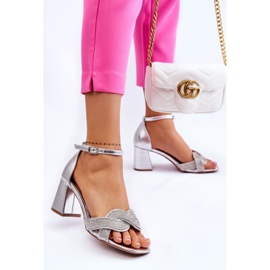 PA1 Szandál Alacsony Sarkú Strasszokkal Ezüst Monra 2