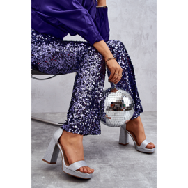 Fényes Szandál Masszív Ezüst Calmi Sarkon 1