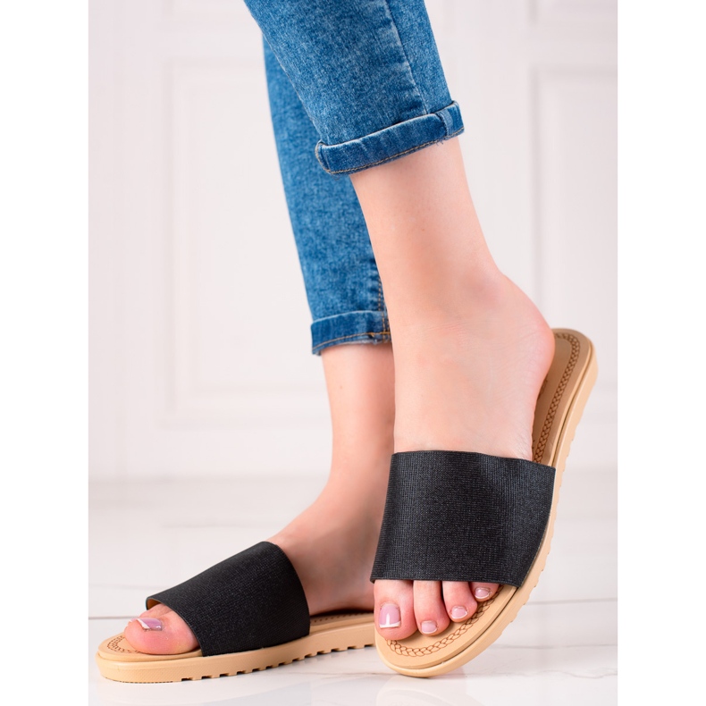 TRENDI Csillogó papucs fekete 1