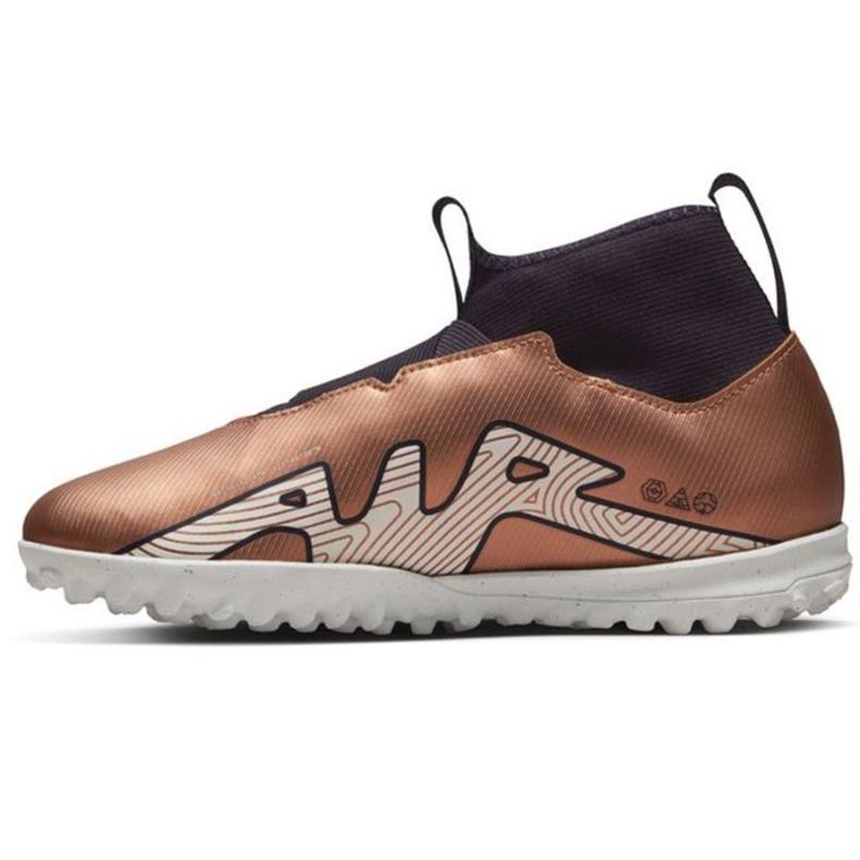 Nike Zoom Mercurial Superfly 9 Academy Qatar Tf Jr DR6053 810 futballcipő arany, bronz aranysárga 1 Nike Zoom Mercurial Superfly 9 Academy Qatar Tf Jr DR6053 810 futballcipő arany, bronz aranysárga 1