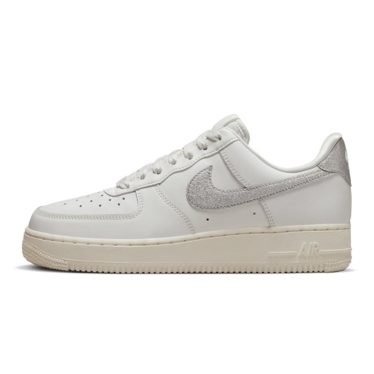 Nike Air Force 1 '07 Shoes W DQ7569-100 fehér 1