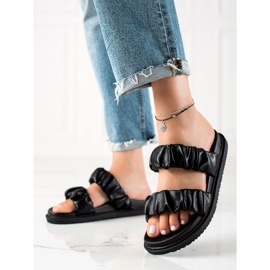 J. Star Fekete csíkos papucs 2