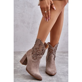 Lewski Shoes Velúr áttört bokacsizma Leewski cipő 3264 Világosbarna 1