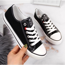 News Fekete textil alsó szárú tornacipő HÍREK 2