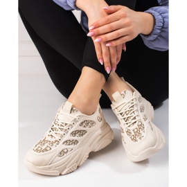 Shelovet női tornacipő vastag bézs talpon 1