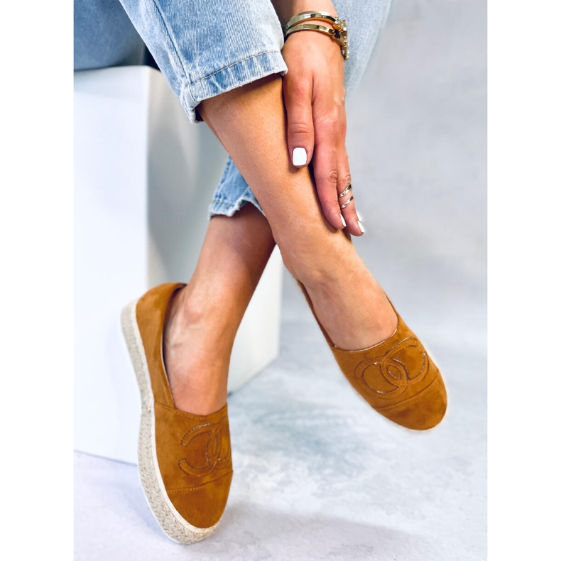 Chanelkikikiki Wela Camel espadrillák barna 1
