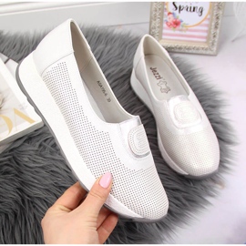 Jezzi ezüst bebújós cipő gumiszalaggal a platformon 1 Jezzi ezüst bebújós cipő gumiszalaggal a platformon 1