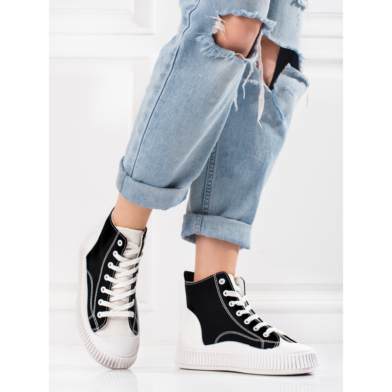 Shelovet női tornacipő magas fehér és fekete színben 2