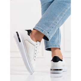 Női sportcipő Shelovet fehér mintás 2