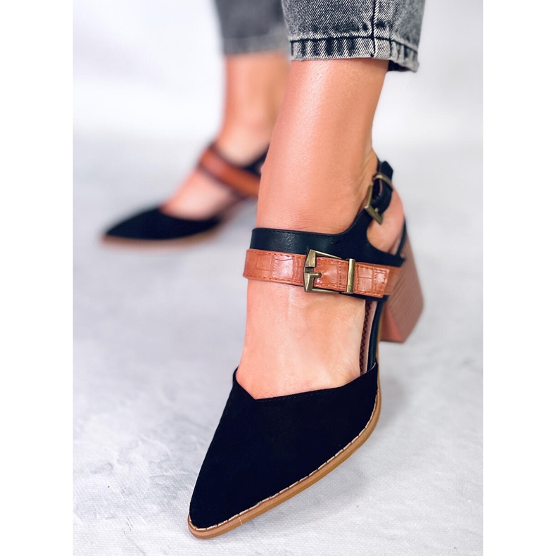 BM Chiatti fekete nyitott sarok pumpák 2