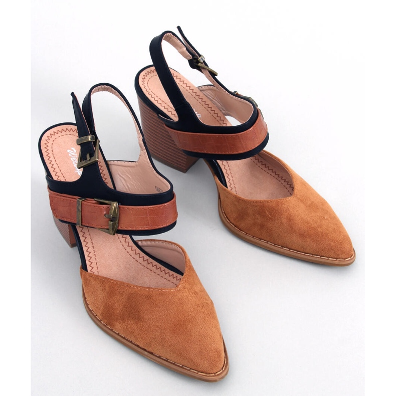 BM Chiatti Camel nyitott sarkú pumpák barna 2