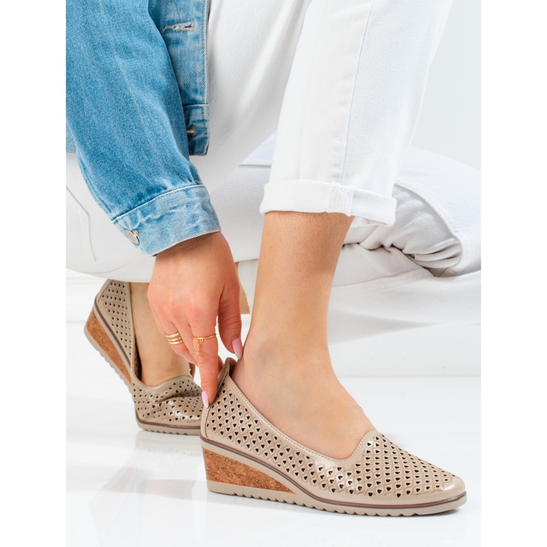 W. Potocki Női áttört pumpák Potocki bézs 2