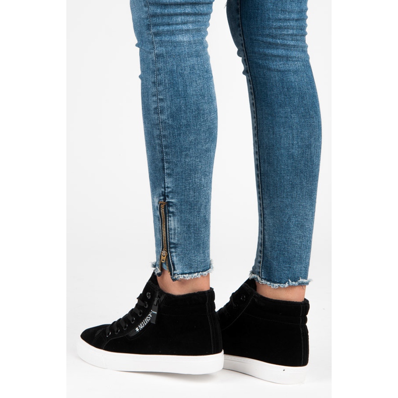 Ideal Shoes Cipők szigeteléssel fekete 1