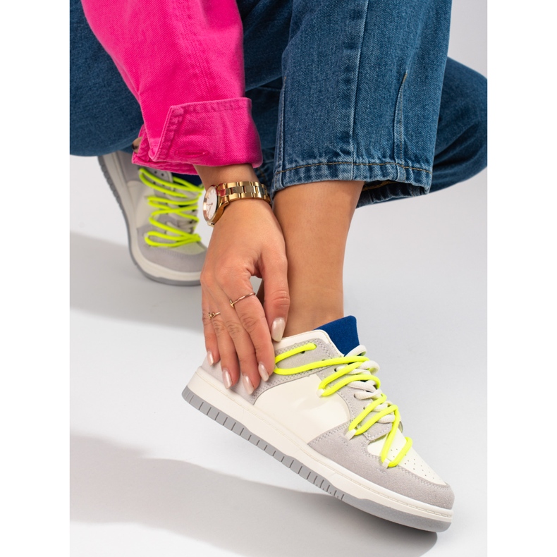 Shelovet tornacipő sárga fűzővel fehér 2