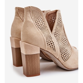 PM1 Áttört velúr magassarkú csizma Világos bézs Leanna barna 1