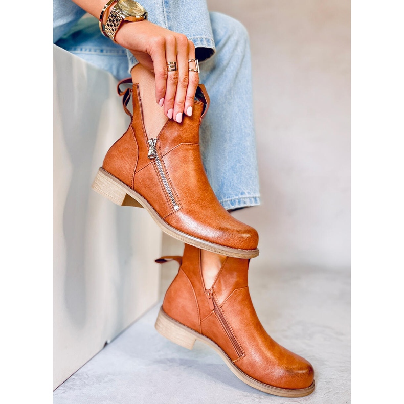 BM A márka tavaszi szabású csizmái Franco Camel barna 2 BM A márka tavaszi szabású csizmái Franco Camel barna 2