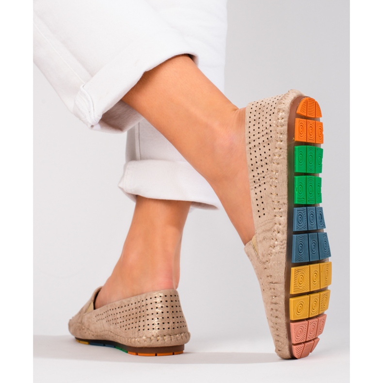 Női arany áttört felbújós naplopók a Shelovet-től aranysárga 2 Női arany áttört felbújós naplopók a Shelovet-től aranysárga 2