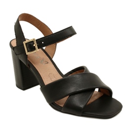 Caprice női szandál 9-28302-20 040 fekete Softnap 1