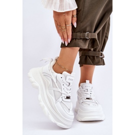 Sportcipő egy hatalmas platformon GOE LL2N4029 Fehér 1