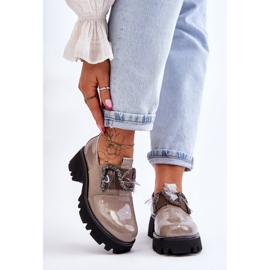 S.Barski Lakkozott cipő díszekkel, szürke Keily 1