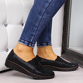 Bőr női cipő, bebújós fekete Helios 350 2