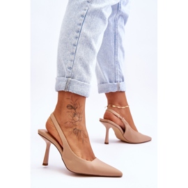 FS1 Klasszikus bézs színű Whitley hegyes sarkú cipő 2