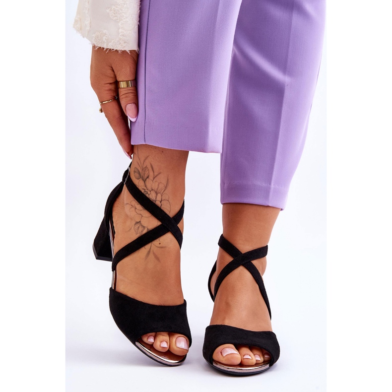 Vinceza Női alacsony sarkú szandál Black Quinn fekete 1