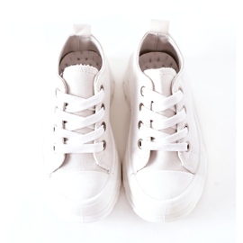 Gyermek Cipők A Fehér Platformon 3 Gyermek Cipők A Fehér Platformon 3