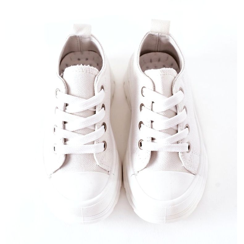 Gyermek Cipők A Fehér Platformon 3 Gyermek Cipők A Fehér Platformon 3