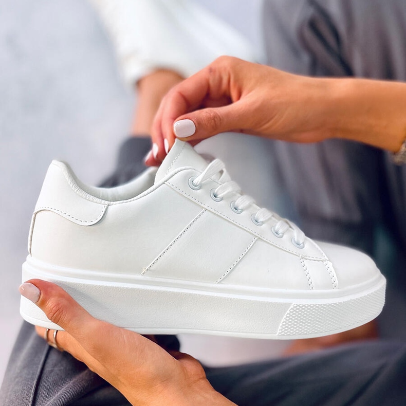 BM Feber White női tornacipő fehér 2