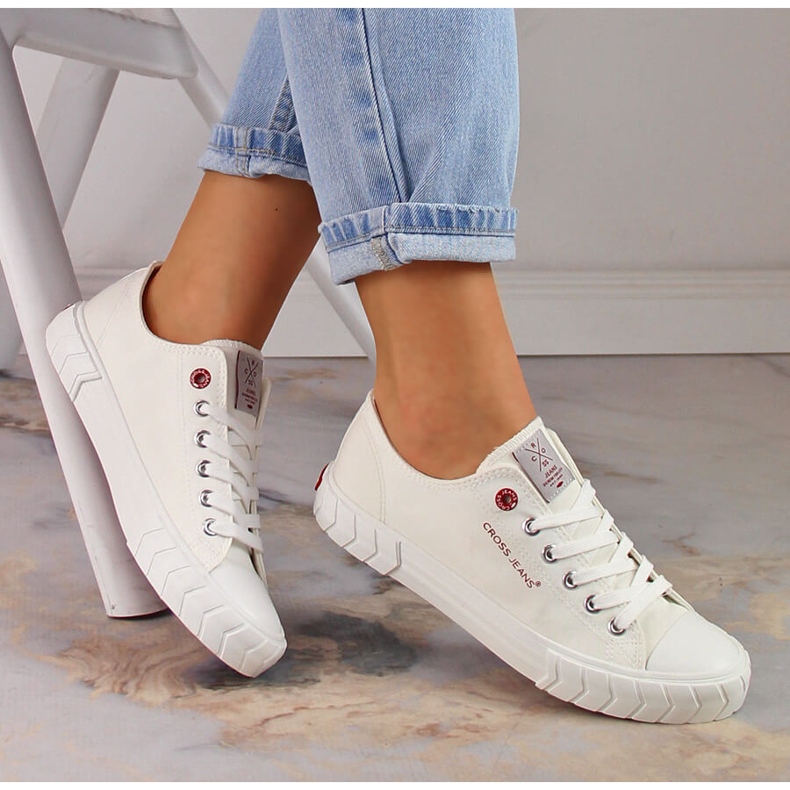 Cross Jeans LL2R4052C fehér fűzős, alacsony szárú tornacipő 1