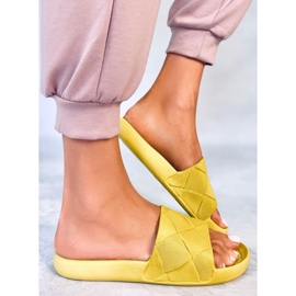 PA1 Lottner Green gumi csúszdák sárga 2