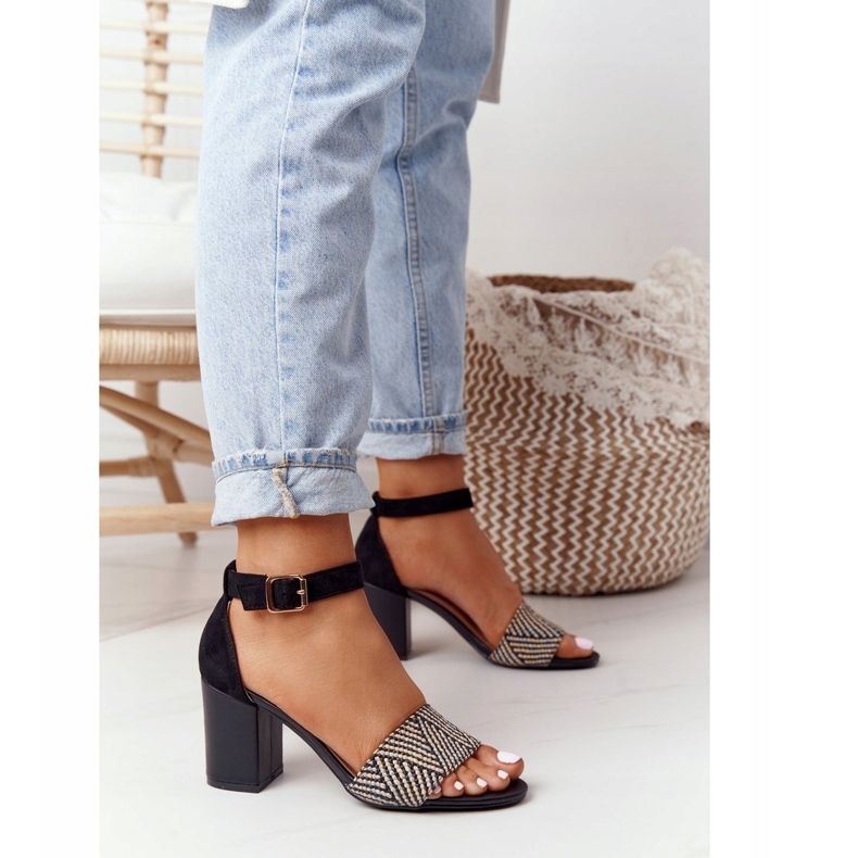 EVE Fekete nászutas szandál fonott a bárban 3