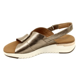 Caprice Taupe fémes bőr szandál 9-28702-20 341 aranysárga 3