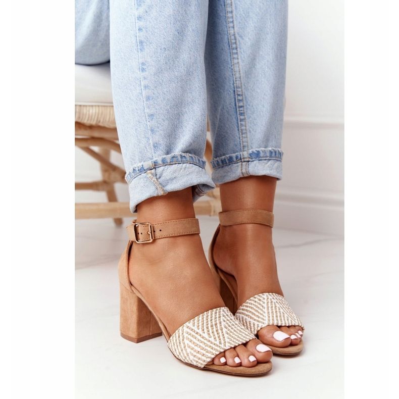 EVE Világosbarna nászutas szandál fonott rúddal bézs 4