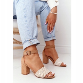 EVE Világosbarna nászutas szandál fonott rúddal bézs 3