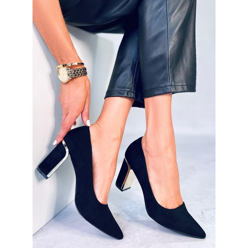 PA1 Szivattyúk a blokkon Lucrezia Black fekete 1