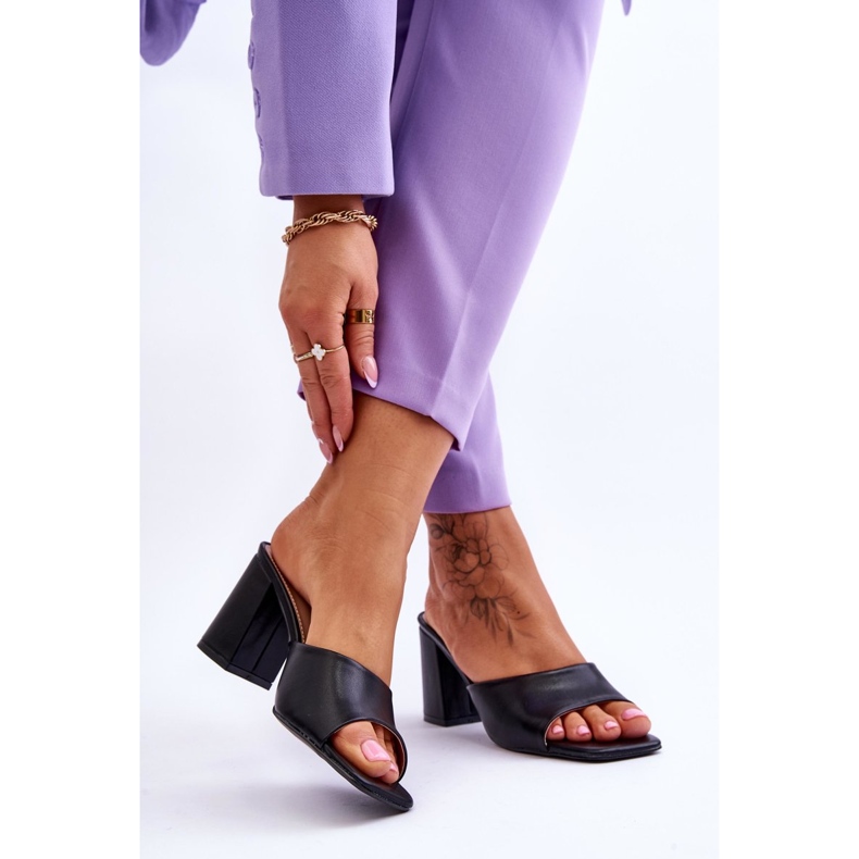 Női bőr klasszikus papucs fekete Loara 2