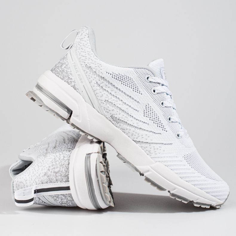 Fehér férfi sportcipő vastag talpon DK 1