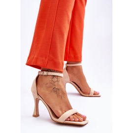 Velúr női sarkú szandál bézs Rousses barna 2