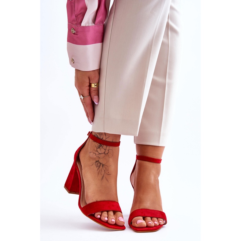 FJ1 Női Szandál Egy Stabil Sarkú Piros Lavissa 1