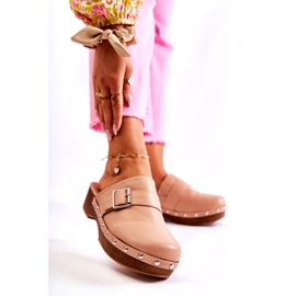 Női bézs magassarkú klumpák strasszokkal 1